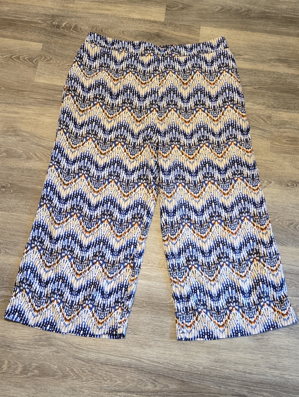 NWT Fashion To Figure Watercolor Flowy Pants Size 1